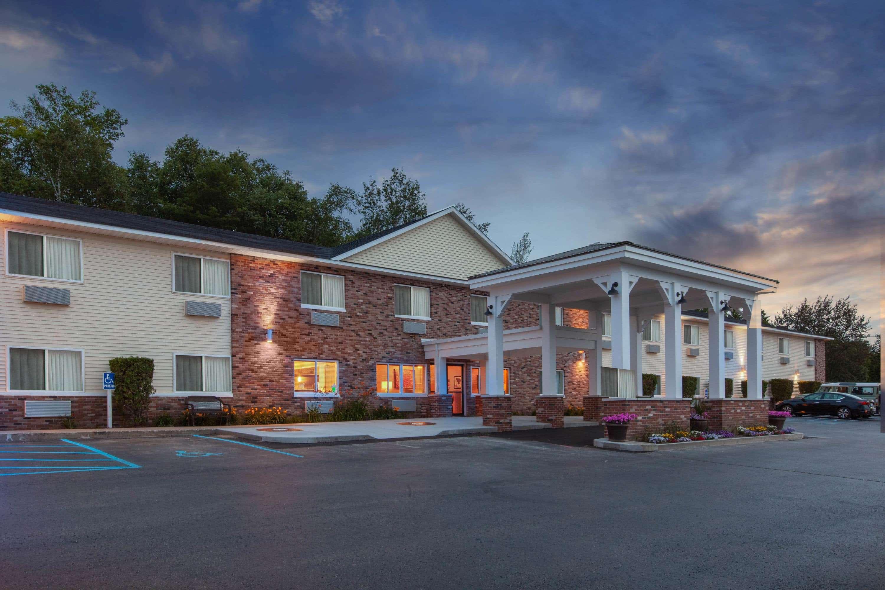 Americinn By Wyndham Petoskey Eksteriør bilde