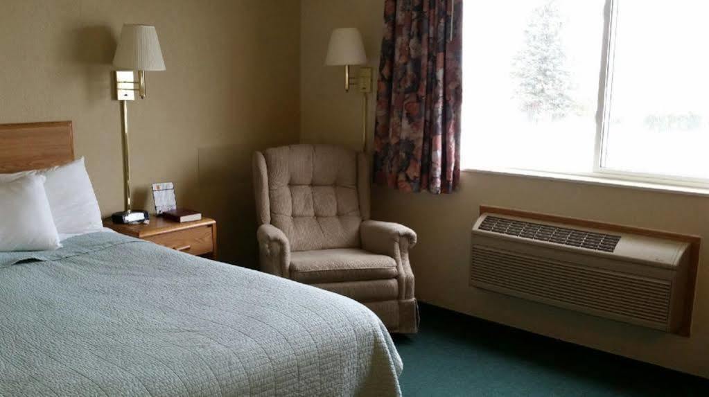 Americinn By Wyndham Petoskey Eksteriør bilde