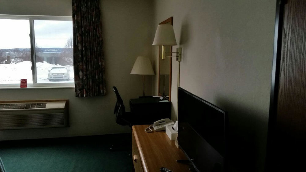 Americinn By Wyndham Petoskey Eksteriør bilde
